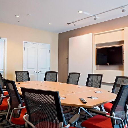 Towneplace Suites By Marriott Dodge City Exteriör bild