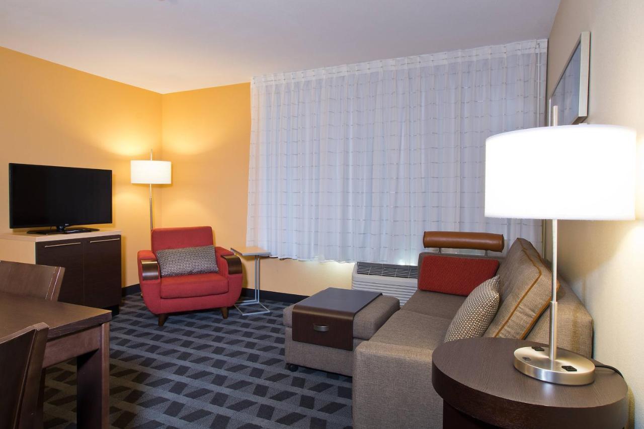 Towneplace Suites By Marriott Dodge City Exteriör bild