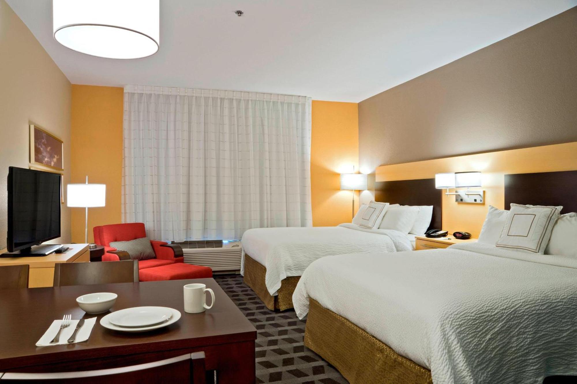 Towneplace Suites By Marriott Dodge City Exteriör bild