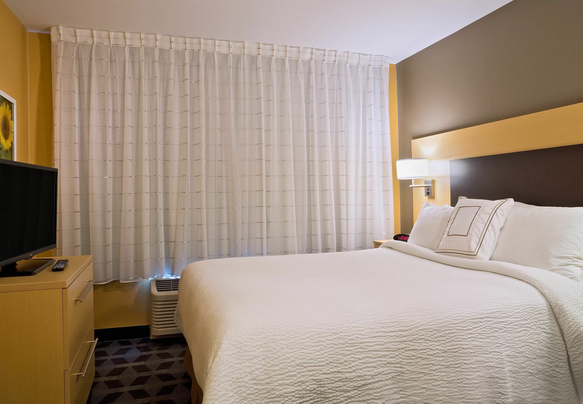 Towneplace Suites By Marriott Dodge City Exteriör bild